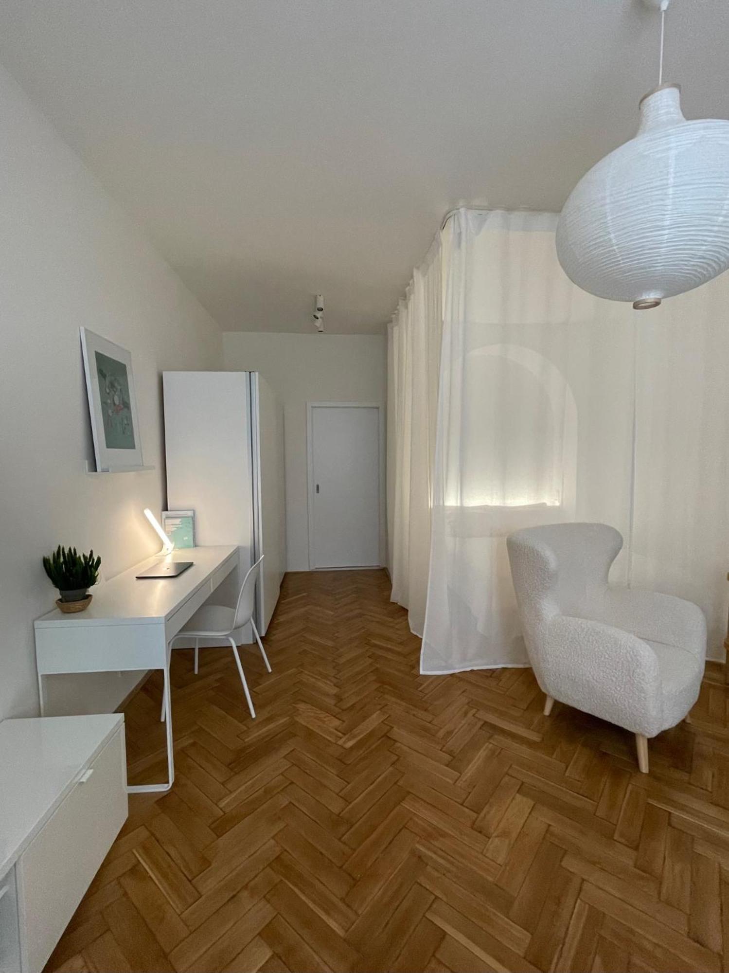 Urban Retreat I Modern Boho Apartments In Lovely Letna District - 10 Minutes From Old Town Praha Eksteriør bilde