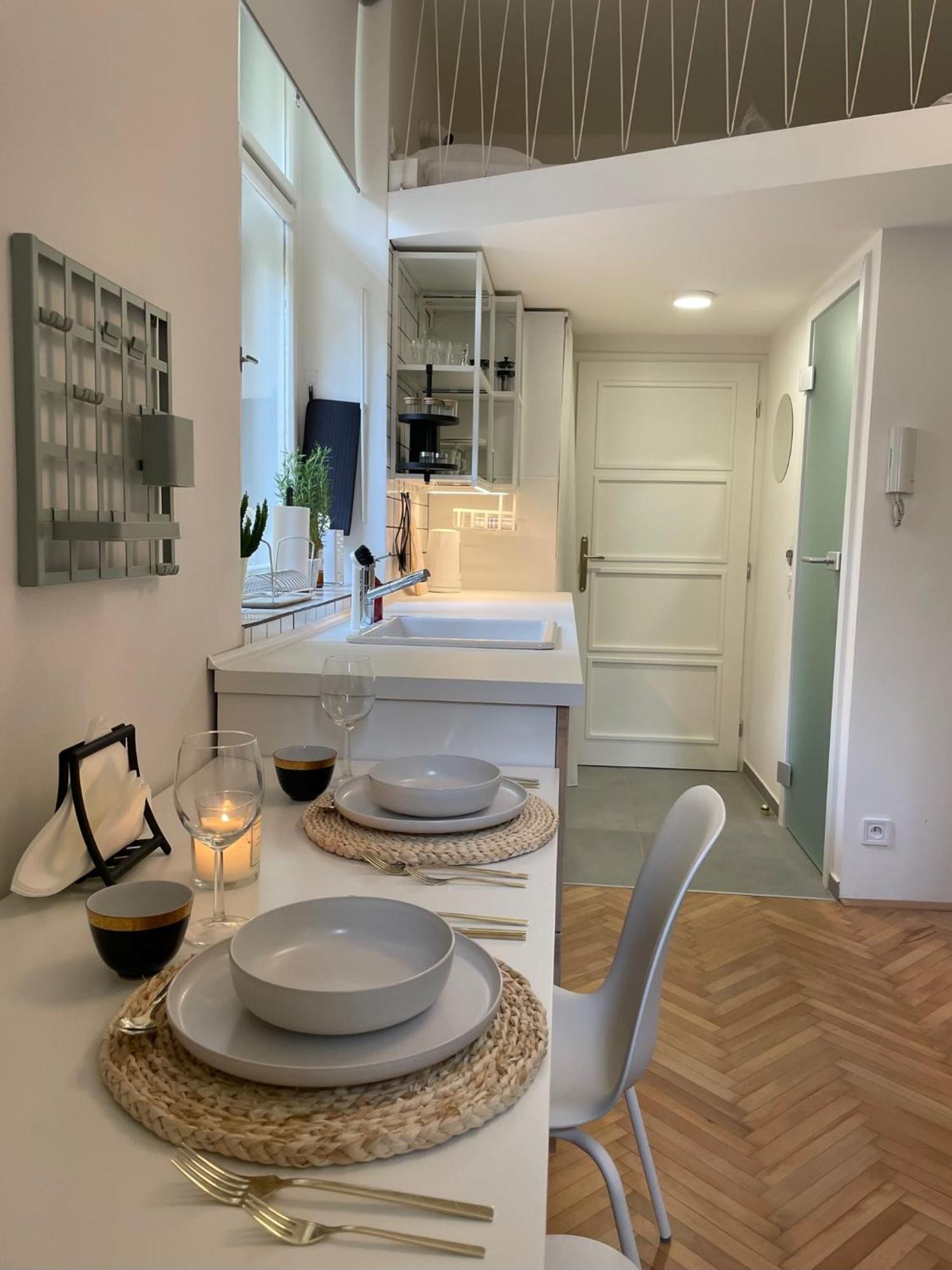 Urban Retreat I Modern Boho Apartments In Lovely Letna District - 10 Minutes From Old Town Praha Eksteriør bilde