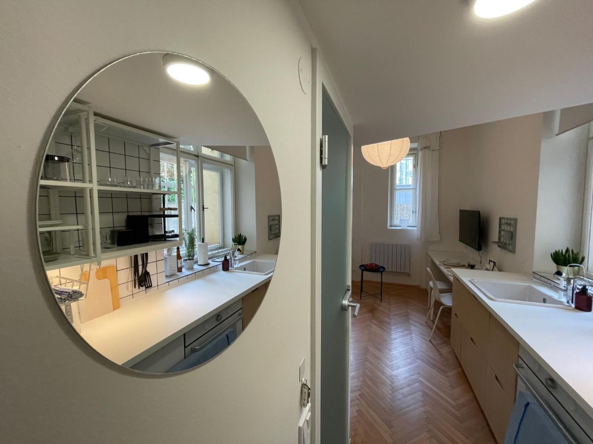 Urban Retreat I Modern Boho Apartments In Lovely Letna District - 10 Minutes From Old Town Praha Eksteriør bilde